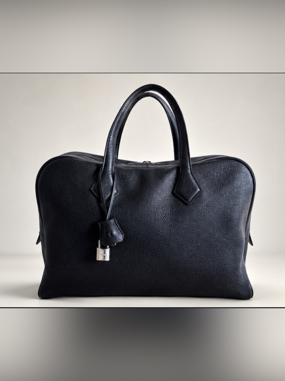 Hermès Victoria Taurillon Clémence black/noir